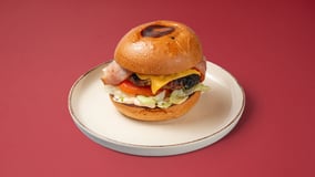 Cheese & bacon burger
